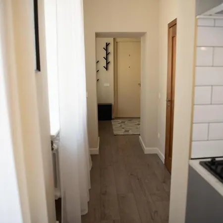 Appartamento 2 Private Floor 3bdr 1 Sofa Bed 8 Guests *